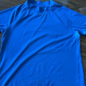 Boys blue rash guard size small DBX brand